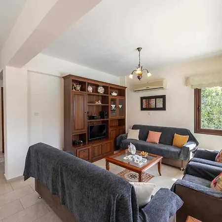 Akis Villa Argaka