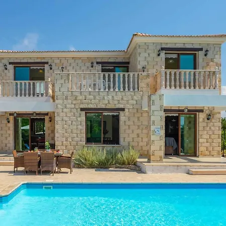 Akis Villa Argaka
