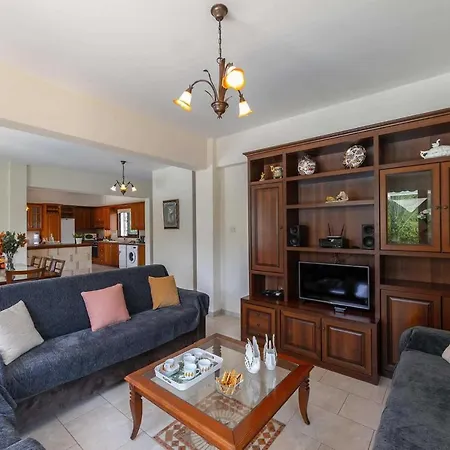 Villa Akis Argáka